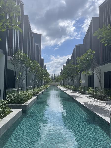1 km to rosyth, , 3 Bedrooms, 1,076 sqft, Condominium For Sale, by Kevin Tang, 500176824 - Exterior - PropertyGuru.com.sg