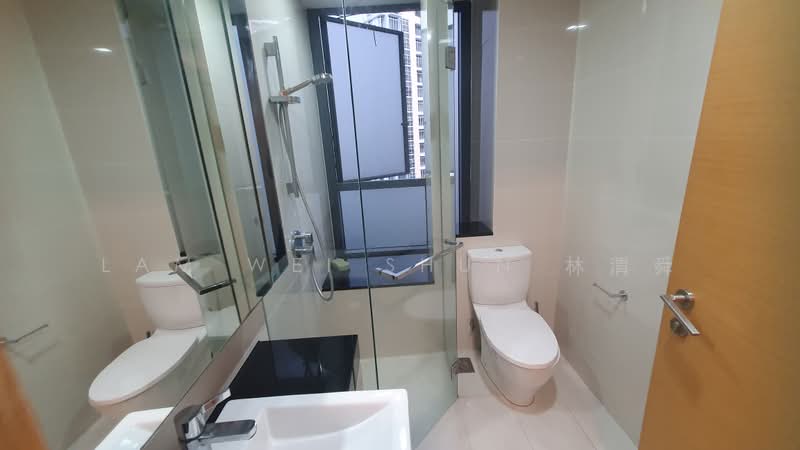 Cityscape at Farrer Park, 101 Mergui Road, 2 Bedrooms, 990 sqft, Condominium For Sale, by Lam Wei Shun 林渭舜, 500176835 - Bathroom - PropertyGuru.com.sg