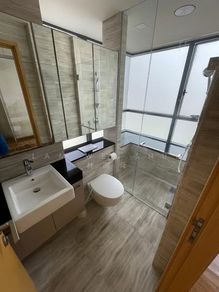 Cityscape at Farrer Park, 101 Mergui Road, 2 Bedrooms, 990 sqft, Condominium For Sale, by Lam Wei Shun 林渭舜, 500176835 - Bathroom - PropertyGuru.com.sg