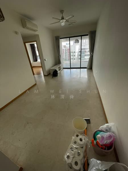 Cityscape at Farrer Park, 101 Mergui Road, 2 Bedrooms, 990 sqft, Condominium For Sale, by Lam Wei Shun 林渭舜, 500176835 - Living Room - PropertyGuru.com.sg