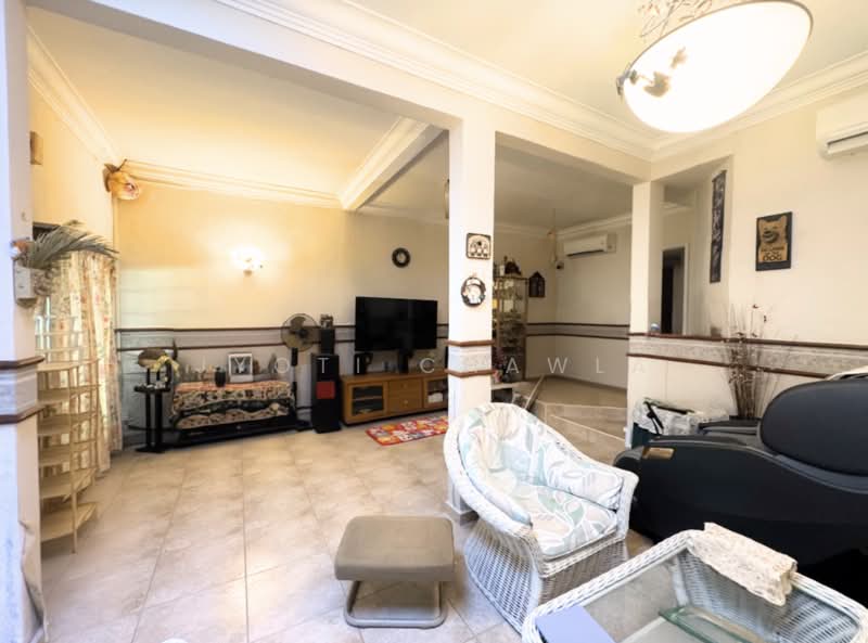 THE GREENWAY TERRACE @Siglap, , 2 Bedrooms, 1,800 sqft, Terraced House For Sale, by Jyoti Chawla, 500176839 - Living Room - PropertyGuru.com.sg
