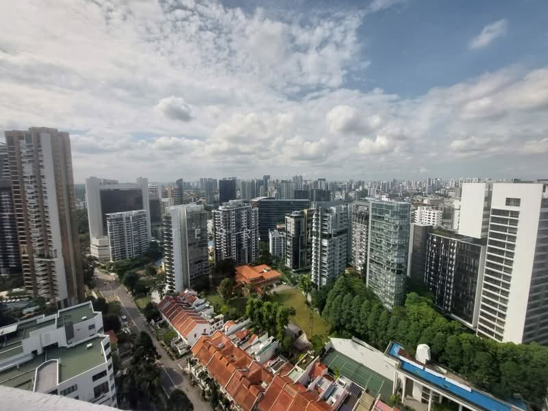 Cairnhill Plaza, 53 Cairnhill Road, 3 Bedrooms, 2,293 sqft, Apartment For Rent, by Terri Lee, 500176848 - Exterior - PropertyGuru.com.sg