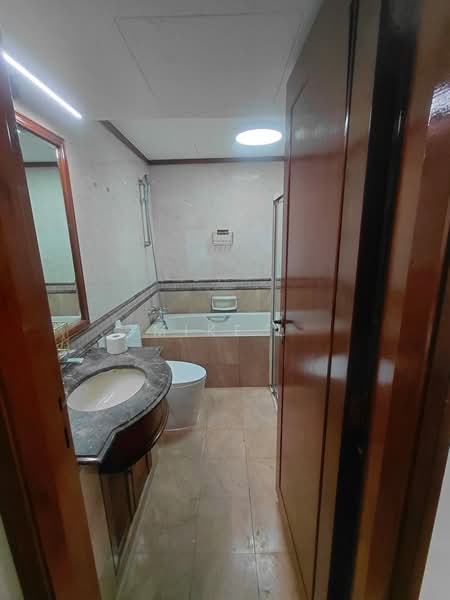 The Bayshore, 22 Bayshore Road, Bedok / Upper East Coast, 2 Bedrooms, 926 sqft, Condominium For Sale, by Mike ., 500176860 - Bathroom - PropertyGuru.com.sg