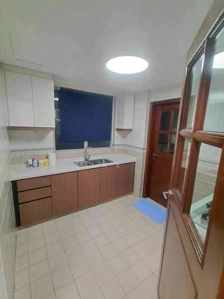The Bayshore, 22 Bayshore Road, Bedok / Upper East Coast, 2 Bedrooms, 926 sqft, Condominium For Sale, by Mike ., 500176860 - Kitchen - PropertyGuru.com.sg