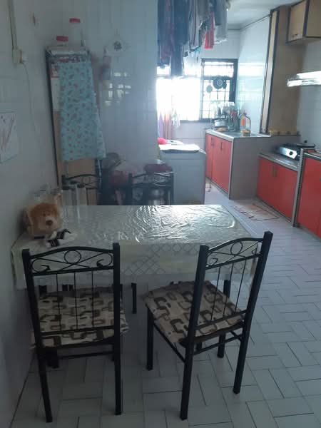 231 Simei Street 4, 231 Simei Street 4, 3 Bedrooms, 1,200 sqft, HDB Flat For Rent, by Raj ., 500176861 - Kitchen - PropertyGuru.com.sg