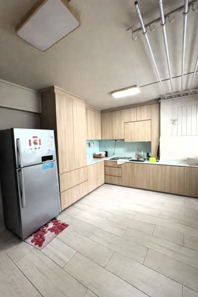 112 Pending Road, 112 Pending Road, 3 Bedrooms, 689 sqft, HDB Flat For Sale, by John Cheok 石伟诘, 500176863 - Kitchen - PropertyGuru.com.sg