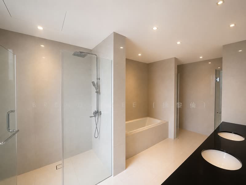 Bungalow with Pool in D10 ✧ Near Schools & the City, Coronation Road, Victoria Park, Rebecca Road, 7 Bedrooms, 11,000 sqft, Bungalow House For Rent, by Brenda Zee (徐黎倫), 500176864 - Bathroom - PropertyGuru.com.sg