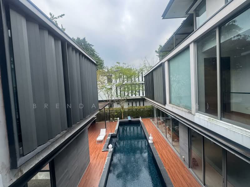 Bungalow with Pool in D10 ✧ Near Schools & the City, Coronation Road, Victoria Park, Rebecca Road, 7 Bedrooms, 11,000 sqft, Bungalow House For Rent, by Brenda Zee (徐黎倫), 500176864 - Swimming Pool - PropertyGuru.com.sg