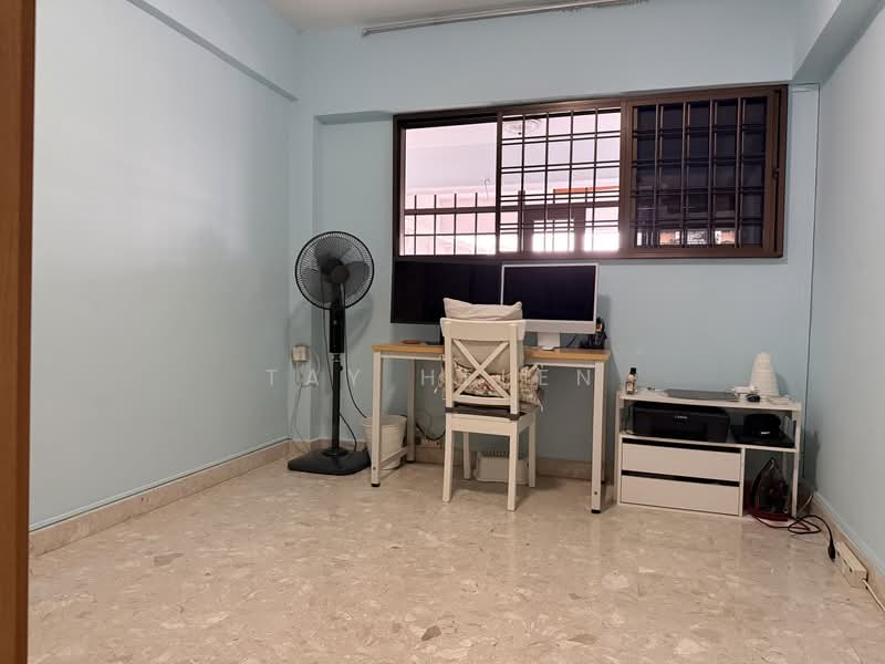 269 Tampines Street 21, 269 Tampines Street 21, 2 Bedrooms, 872 sqft, HDB Flat For Rent, by TAY HELEN, 500176878 - Study - PropertyGuru.com.sg