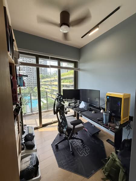 Midwood, 8 Hillview Rise, 3 Bedrooms, 990 sqft, Condominium For Sale, by Phyllis Tan, 500176880 - Bedroom 3 - PropertyGuru.com.sg