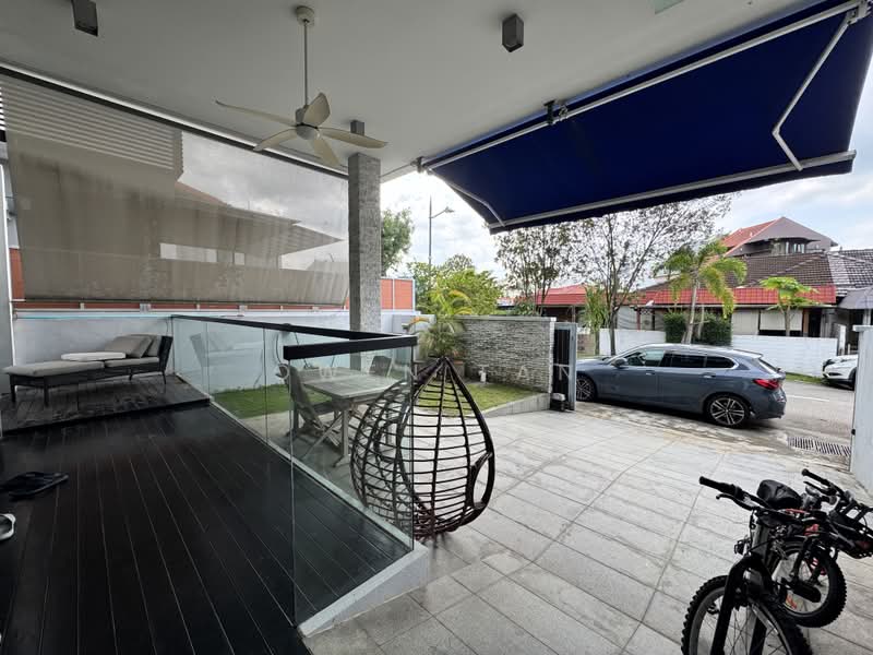 Serangoon Garden Estate, 81 Bridport Avenue, 2 Bedrooms, 1,500 sqft, Terraced House For Rent, by Owen Tan, 500176882 - Exterior - PropertyGuru.com.sg