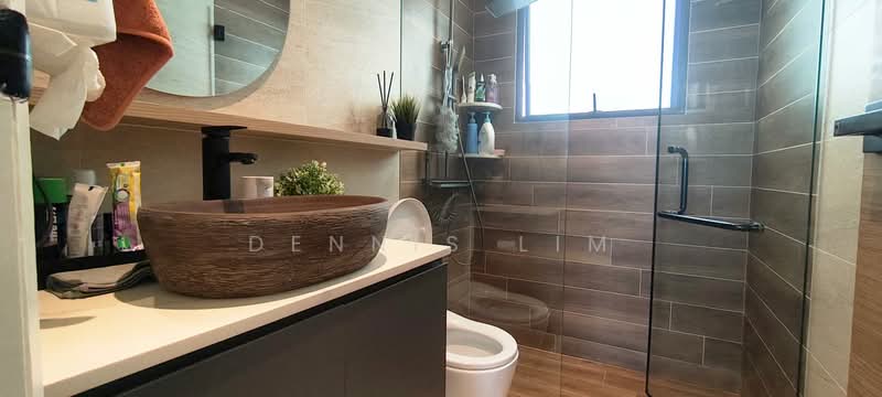 Palm Gardens, 2D Hong San Walk, 2 Bedrooms, 958 sqft, Condominium For Sale, by Dennis Lim, 500176895 - Bathroom - PropertyGuru.com.sg