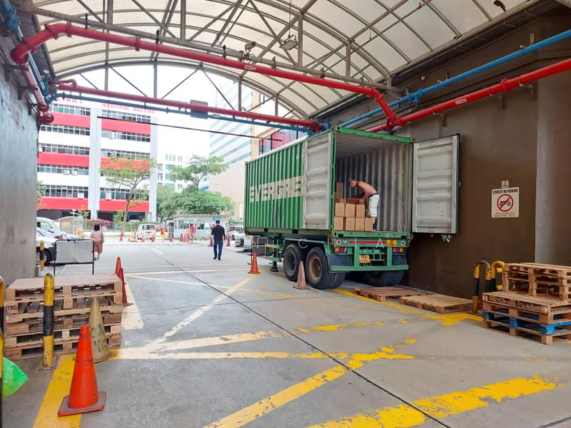 Tong Lee Building, 35 Kallang Pudding Road, 2,874 sqft, Light Industrial (B1) For Rent, by John Chia, 500176896 - Exterior - CommercialGuru.com.sg