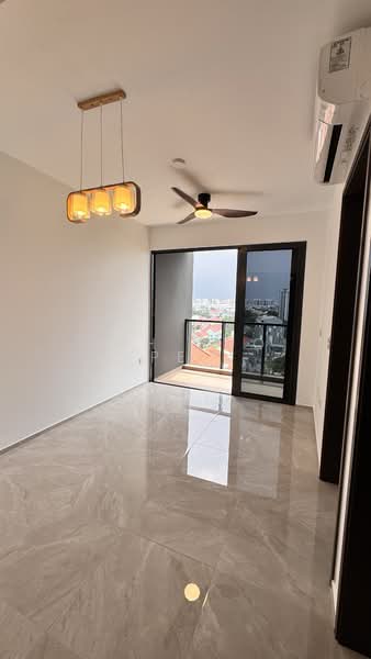 Tembusu Grand, 94 Jalan Tembusu, 1 Bedroom, 527 sqft, Condominium For Rent, by Loh Guo Pei, 500176897 - Balcony - PropertyGuru.com.sg