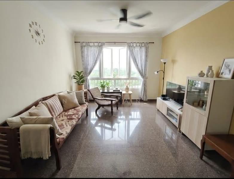 Rivervale Crest, 5 Rivervale Crescent, 2 Bedrooms, 990 sqft, Condominium For Sale, by Connie Pan 潘瑩瑩, 500176905 - Living Room - PropertyGuru.com.sg