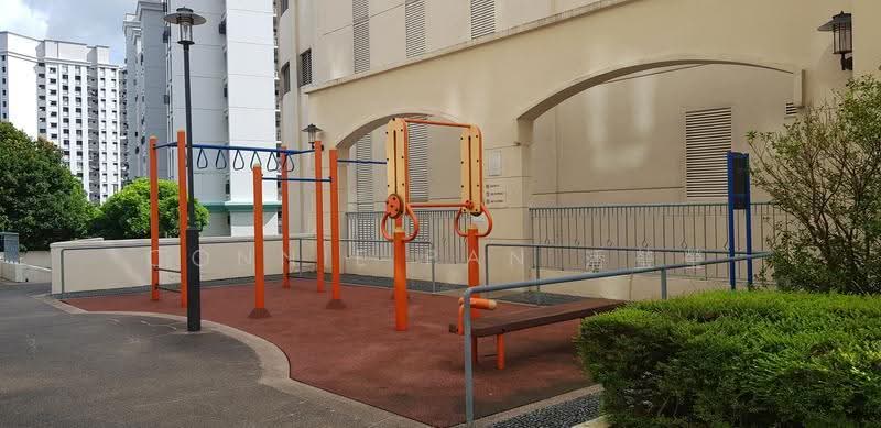 Rivervale Crest, 5 Rivervale Crescent, Hougang / Punggol / Sengkang, 2 Bedrooms, 990 sqft, Condominium For Sale, by Connie Pan 潘瑩瑩, 500176905 - Exterior - PropertyGuru.com.sg