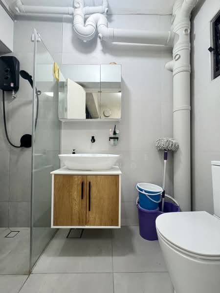 589D Montreal Drive, 589D Montreal Drive, 3 Bedrooms, 1,184 sqft, HDB Flat For Sale, by Desiree Leung, 500176918 - Bathroom - PropertyGuru.com.sg