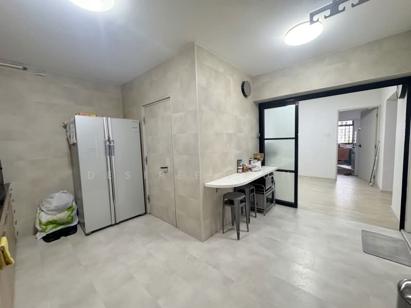 589D Montreal Drive, 589D Montreal Drive, 3 Bedrooms, 1,184 sqft, HDB Flat For Sale, by Desiree Leung, 500176918 - Kitchen - PropertyGuru.com.sg