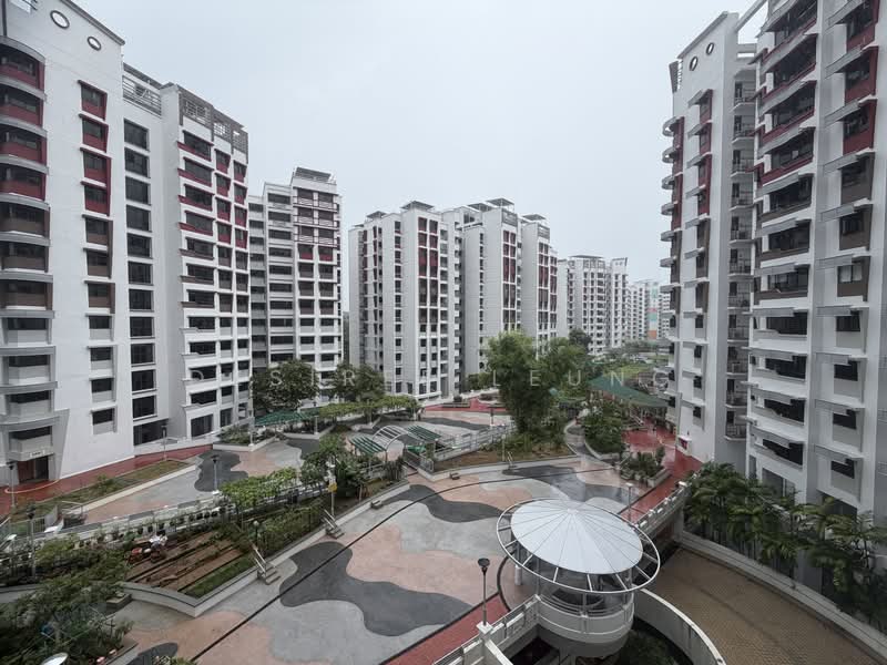 589D Montreal Drive, 589D Montreal Drive, 3 Bedrooms, 1,184 sqft, HDB Flat For Sale, by Desiree Leung, 500176918 - Living Room View - PropertyGuru.com.sg