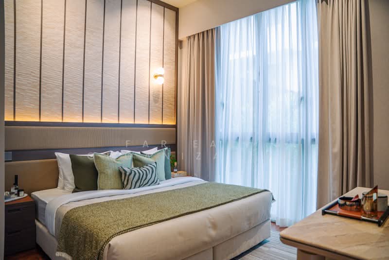 Parksuites, 18 Holland Grove Road, 2 Bedrooms, 786 sqft, Condominium For Sale, by Far East Organization, 500176923 - Bedroom - PropertyGuru.com.sg