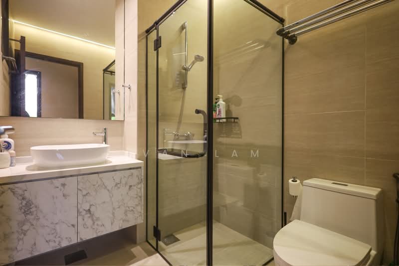The Brooks I & The Brooks II, 25 Springside Green, 2 Bedrooms, 818 sqft, Apartment For Sale, by Ivan Lam, 500176927 - Bathroom - PropertyGuru.com.sg
