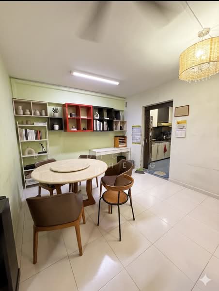 692B Choa Chu Kang Crescent, 692B Choa Chu Kang Crescent, 3 Bedrooms, 1,184 sqft, HDB Flat For Sale, by Benedict Lim Kim Heng, 500176928 - Dining Room - PropertyGuru.com.sg