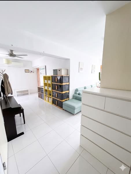 692B Choa Chu Kang Crescent, 692B Choa Chu Kang Crescent, 3 Bedrooms, 1,184 sqft, HDB Flat For Sale, by Benedict Lim Kim Heng, 500176928 - Living Room - PropertyGuru.com.sg