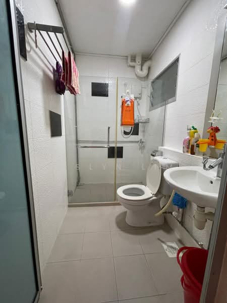 788 Woodlands Avenue 6, 788 Woodlands Avenue 6, 3 Bedrooms, 1,518 sqft, HDB Flat For Sale, by Jeslyn Lim, 500176935 - Bathroom - PropertyGuru.com.sg