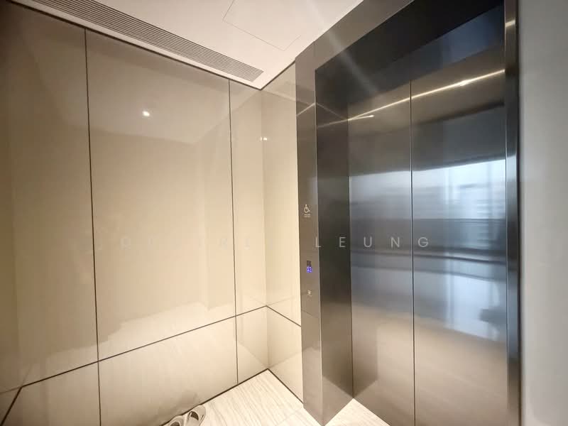 Leedon Green, 28 Leedon Heights, 4 Bedrooms, 1,744 sqft, Condominium For Sale, by Desiree Leung, 500176940 - Private lift - PropertyGuru.com.sg