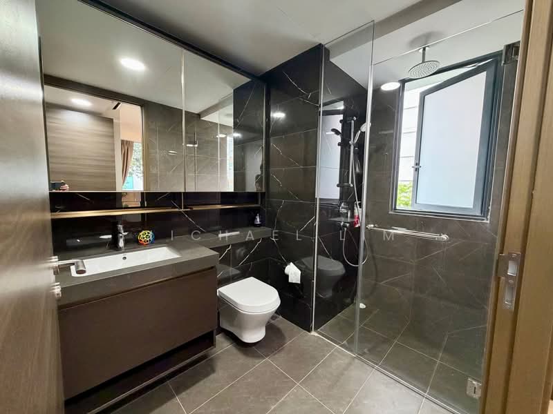 The Florence Residences, 85 Hougang Avenue 2, 2 Bedrooms, 721 sqft, Condominium For Sale, by Michael Lim, 500176941 - Master Bathroom - PropertyGuru.com.sg