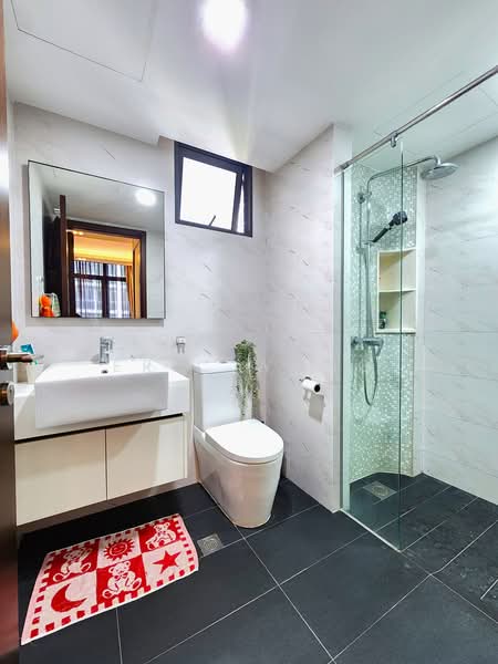 Symphony Suites, 11 Yishun Close, 3 Bedrooms, 915 sqft, Condominium For Sale, by Eric Wong, 500176945 - Bathroom - PropertyGuru.com.sg