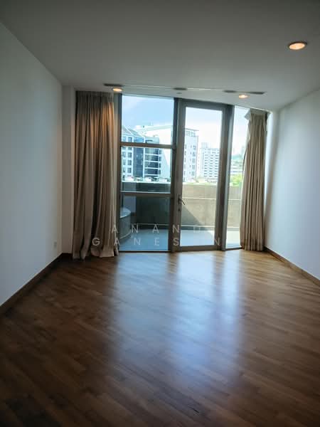 Riverside 48, 48 Robertson Quay, Studio, 1,055 sqft, Apartment For Rent, by Anand Ganesan, 500176948 - Balcony - PropertyGuru.com.sg