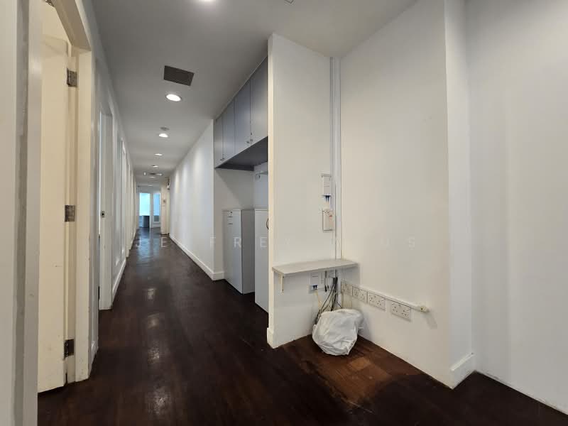 The Octagon, 105 Cecil Street, 1,905 sqft, Office For Rent, by Jeffrey Zeus, 500176955 - Corridor - CommercialGuru.com.sg