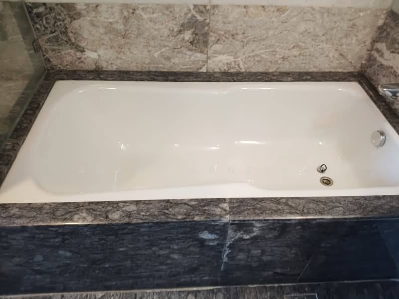 Riverside 48, 48 Robertson Quay, 1 Bedroom, 840 sqft, Apartment For Rent, by Anand Ganesan, 500176967 - Bathroom - PropertyGuru.com.sg
