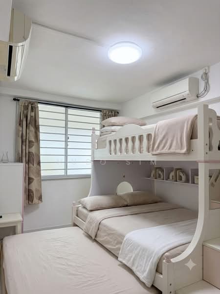 120 Bishan Street 12, 120 Bishan Street 12, 2 Bedrooms, 689 sqft, HDB Flat For Sale, by Hugo Sim, 500176971 - Bedroom - PropertyGuru.com.sg