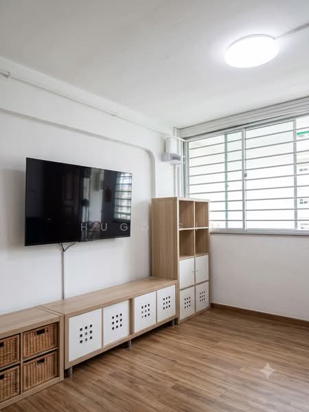 120 Bishan Street 12, 120 Bishan Street 12, 2 Bedrooms, 689 sqft, HDB Flat For Sale, by Hugo Sim, 500176971 - Living Room - PropertyGuru.com.sg