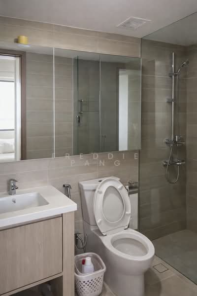 Kingsford Waterbay, 84 Upper Serangoon View, Room Rental, 120 sqft, Condominium For Rent, by Freddie Pang, 500176974 - Bathroom - PropertyGuru.com.sg