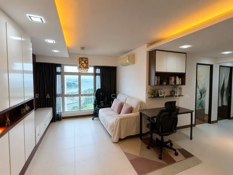 80C Telok Blangah Street 31, 80C Telok Blangah Street 31, 3 Bedrooms, 1,001 sqft, HDB Flat For Sale, by Brandon Choi Yong Suk, 500176978 - Living Room - PropertyGuru.com.sg