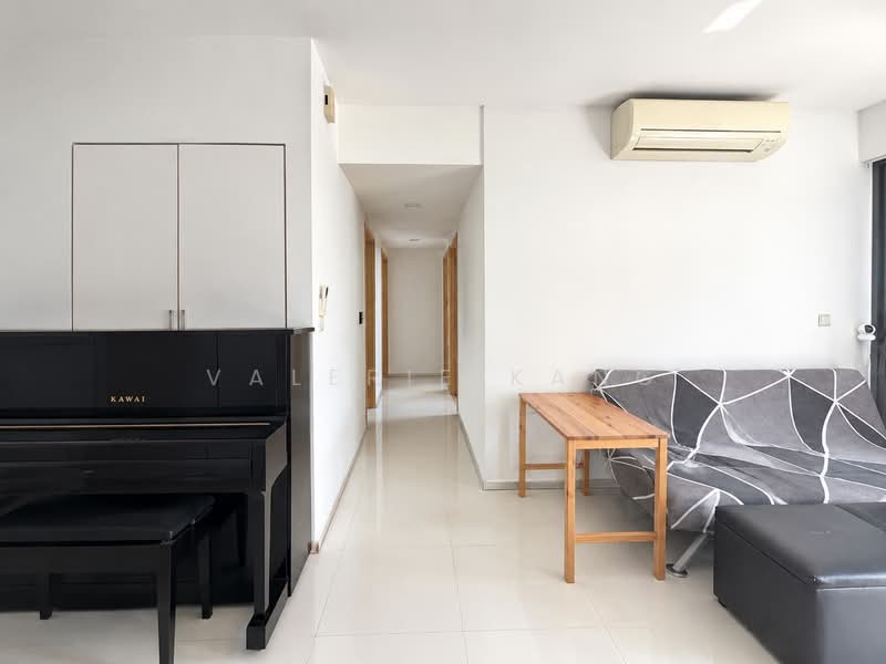 The Rainforest, 341 Choa Chu Kang Avenue 3, 3 Bedrooms, 947 sqft, Executive Condominium For Sale, by Valerie Kang, 500176979 - Corridor - PropertyGuru.com.sg