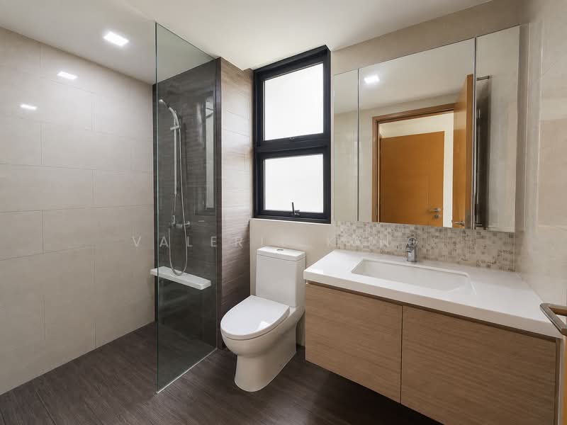 The Rainforest, 341 Choa Chu Kang Avenue 3, 3 Bedrooms, 947 sqft, Executive Condominium For Sale, by Valerie Kang, 500176979 - Bathroom - PropertyGuru.com.sg