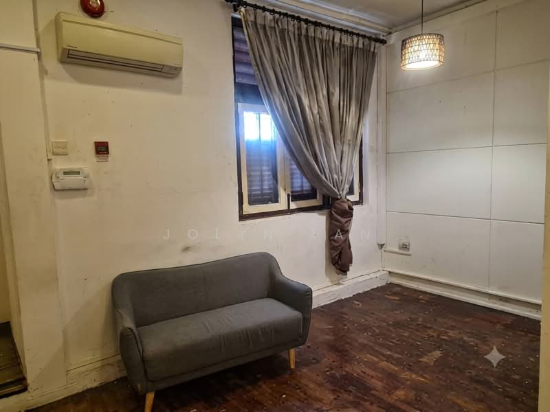 Near 2 MRT - Chinatown Conservation Shophouse, Temple Street, 980 sqft, Shop / Shophouse For Rent, by Jolyn Tan, 500176981 - Interior - CommercialGuru.com.sg