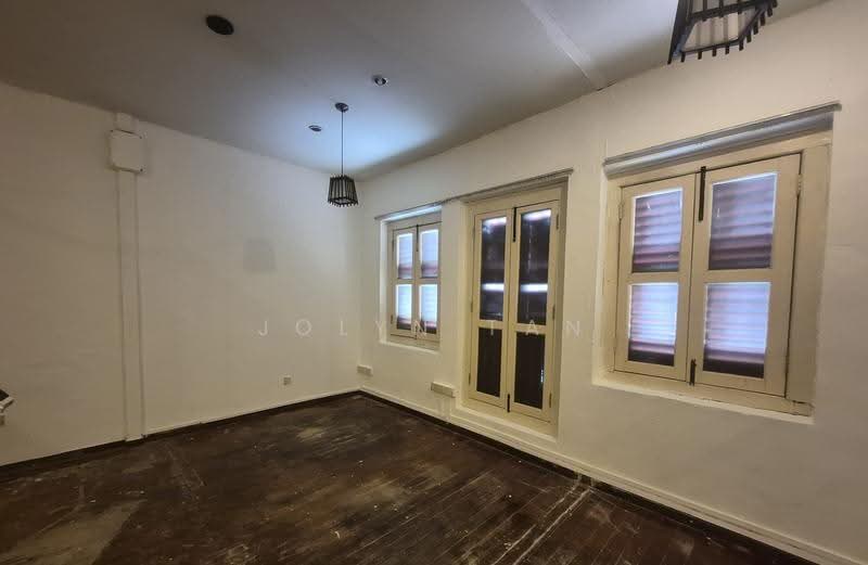 Near 2 MRTs - Chinatown 3 Shophouse Spaces For Rent!, Temple Street, Boat Quay / Raffles Place / Marina, 900 sqft, Shop / Shophouse For Rent, by Jolyn Tan, 500176981 - Interior - CommercialGuru.com.sg
