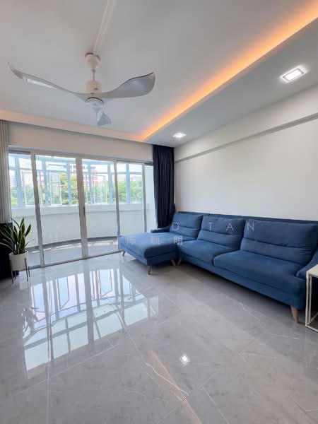522 Hougang Avenue 6, 522 Hougang Avenue 6, 9 Bedrooms, 1,561 sqft, HDB Flat For Sale, by Richard Tan 陈顺明, 500177001 - Living Room - PropertyGuru.com.sg