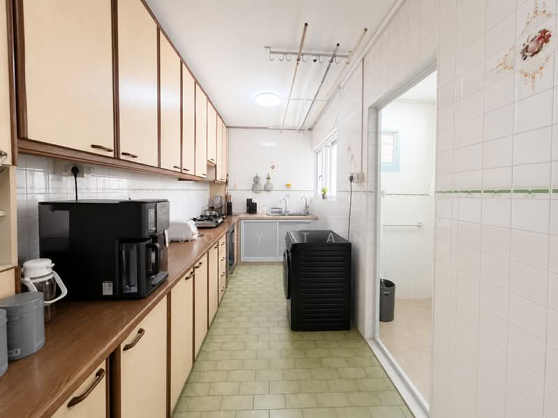 128 Bishan Street 12, 128 Bishan Street 12, 3 Bedrooms, 1,302 sqft, HDB Flat For Sale, by Joey Tan, 500177006 - Kitchen - PropertyGuru.com.sg