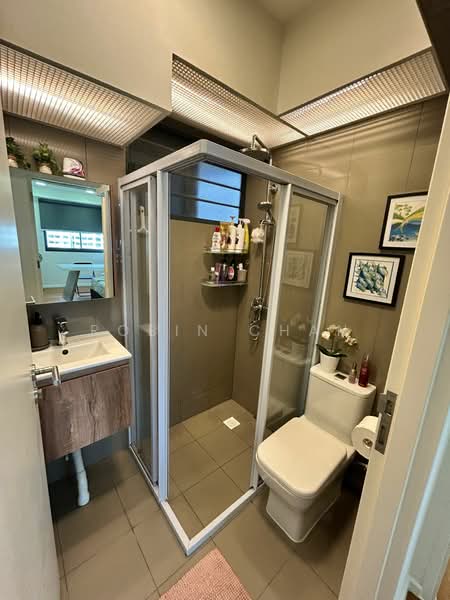 310B Punggol Walk, 310B Punggol Walk, 3 Bedrooms, 990 sqft, HDB Flat For Rent, by Robin Chan, 500177009 - Bathroom - PropertyGuru.com.sg