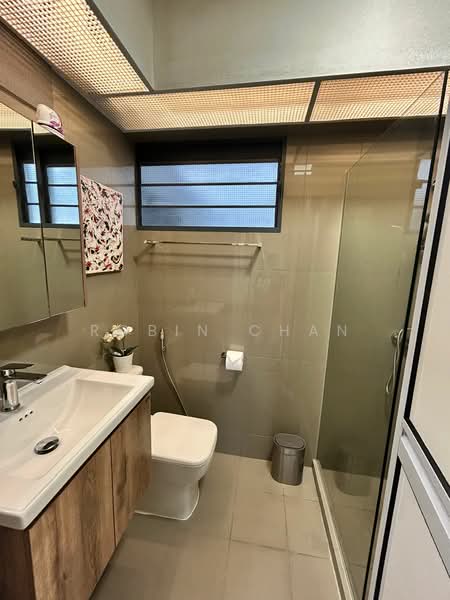 310B Punggol Walk, 310B Punggol Walk, 3 Bedrooms, 990 sqft, HDB Flat For Rent, by Robin Chan, 500177009 - Bathroom - PropertyGuru.com.sg