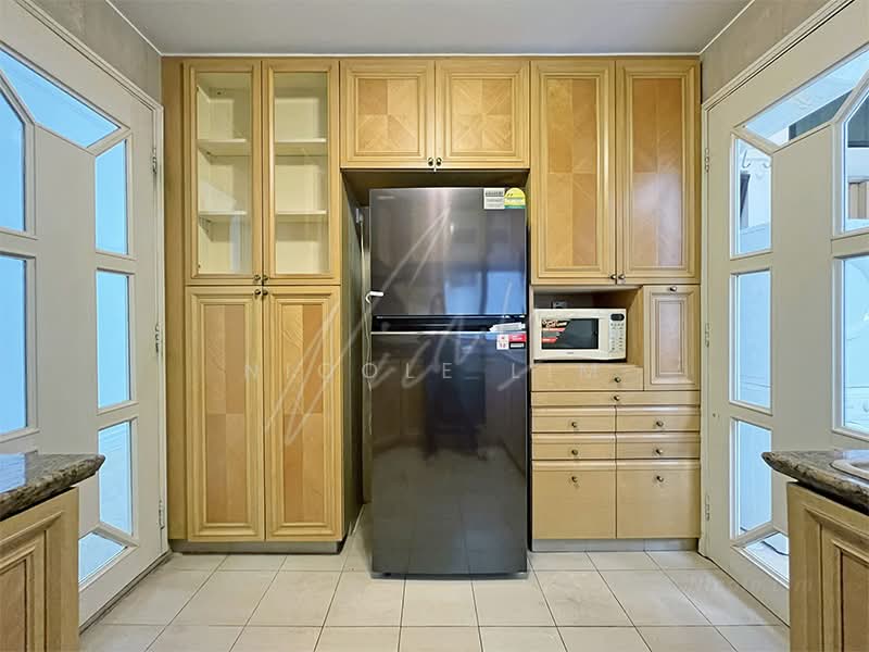 Heritage View, 10 Dover Rise, 2 Bedrooms, 969 sqft, Condominium For Rent, by Nicole Lim, 500177014 - Kitchen - PropertyGuru.com.sg