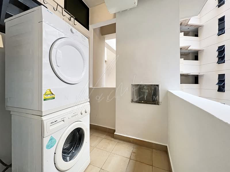 Heritage View, 10 Dover Rise, 2 Bedrooms, 969 sqft, Condominium For Rent, by Nicole Lim, 500177014 - Yard - PropertyGuru.com.sg