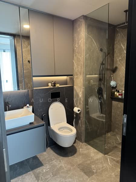 Irwell Hill Residences, 2 Irwell Hill, 2 Bedrooms, 657 sqft, Condominium For Sale, by Audrey Wu, 500177016 - Bathroom - PropertyGuru.com.sg