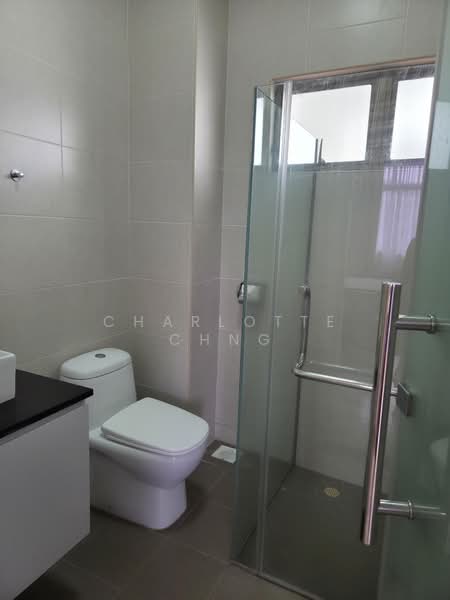 Buona Vista Gardens, 2 Zehnder Road, 1 Bedroom, 1,464 sqft, Condominium For Rent, by Charlotte Chng, 500177017 - Bathroom - PropertyGuru.com.sg